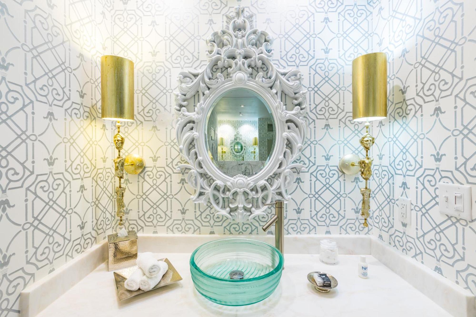 The Saint Hotel, New Orleans, French Quarter, Autograph Collection Номер фото